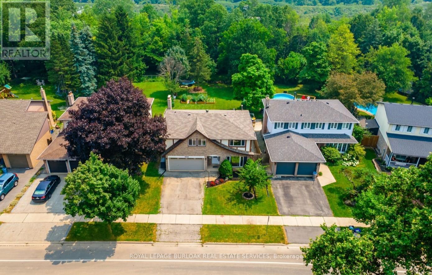 












2445 CAVENDISH DRIVE

,
Burlington,




Ontario
L7P3T7


