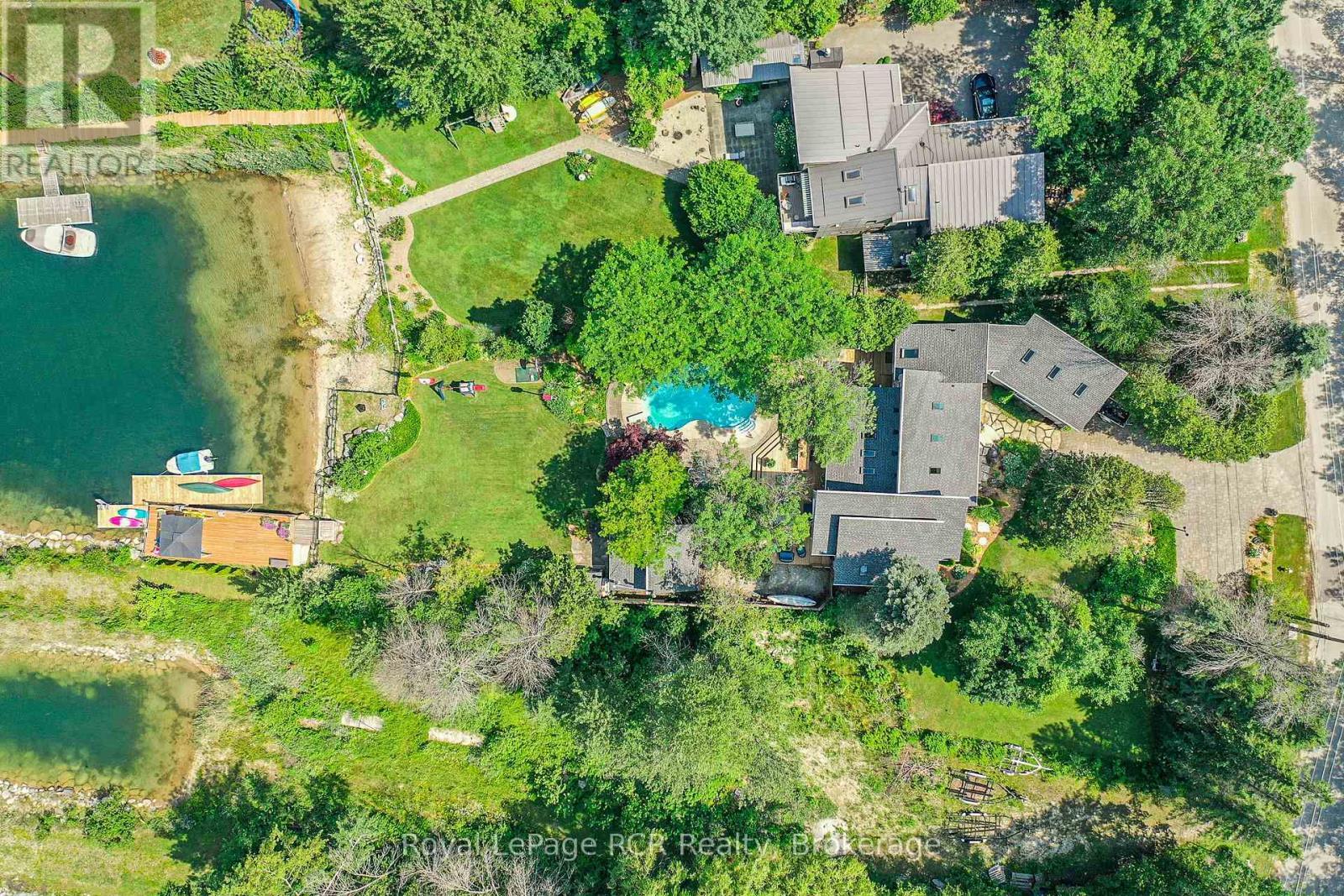 












160 PRINCETON SHORES BOULEVARD

,
Collingwood,




Ontario
L9Y5C9


