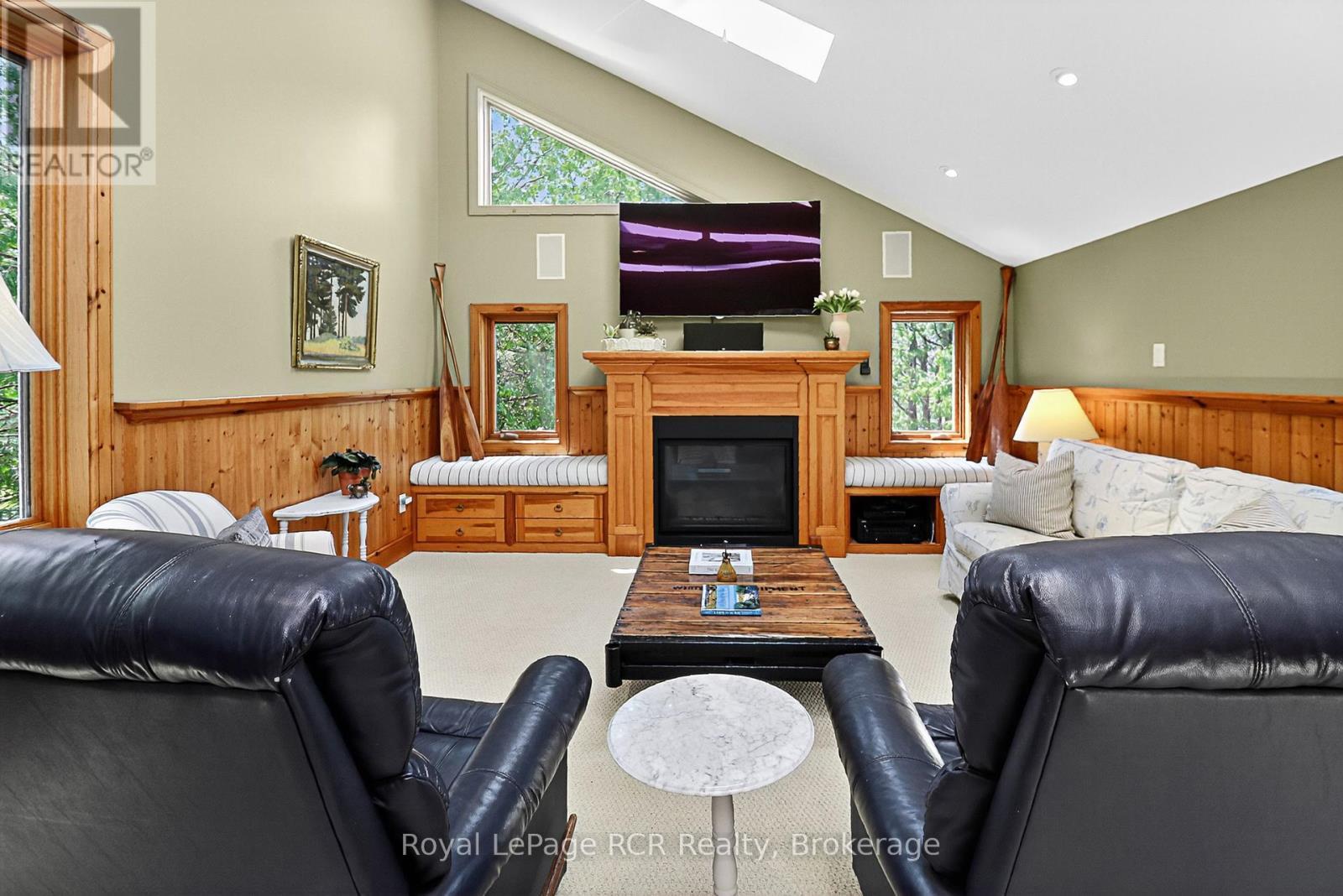 












160 PRINCETON SHORES BOULEVARD

,
Collingwood,




Ontario
L9Y5C9

