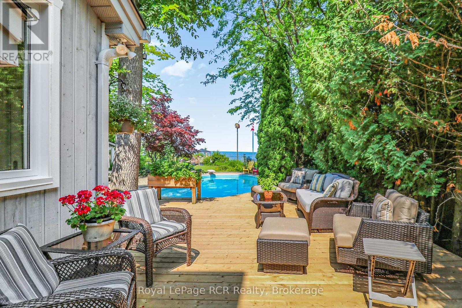 












160 PRINCETON SHORES BOULEVARD

,
Collingwood,




Ontario
L9Y5C9

