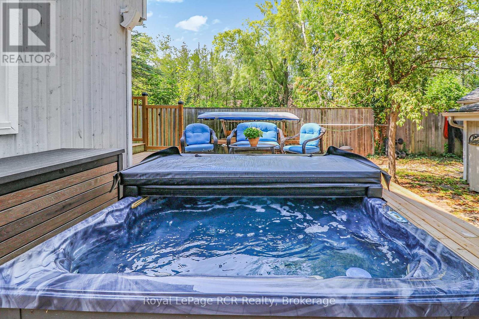 












160 PRINCETON SHORES BOULEVARD

,
Collingwood,




Ontario
L9Y5C9

