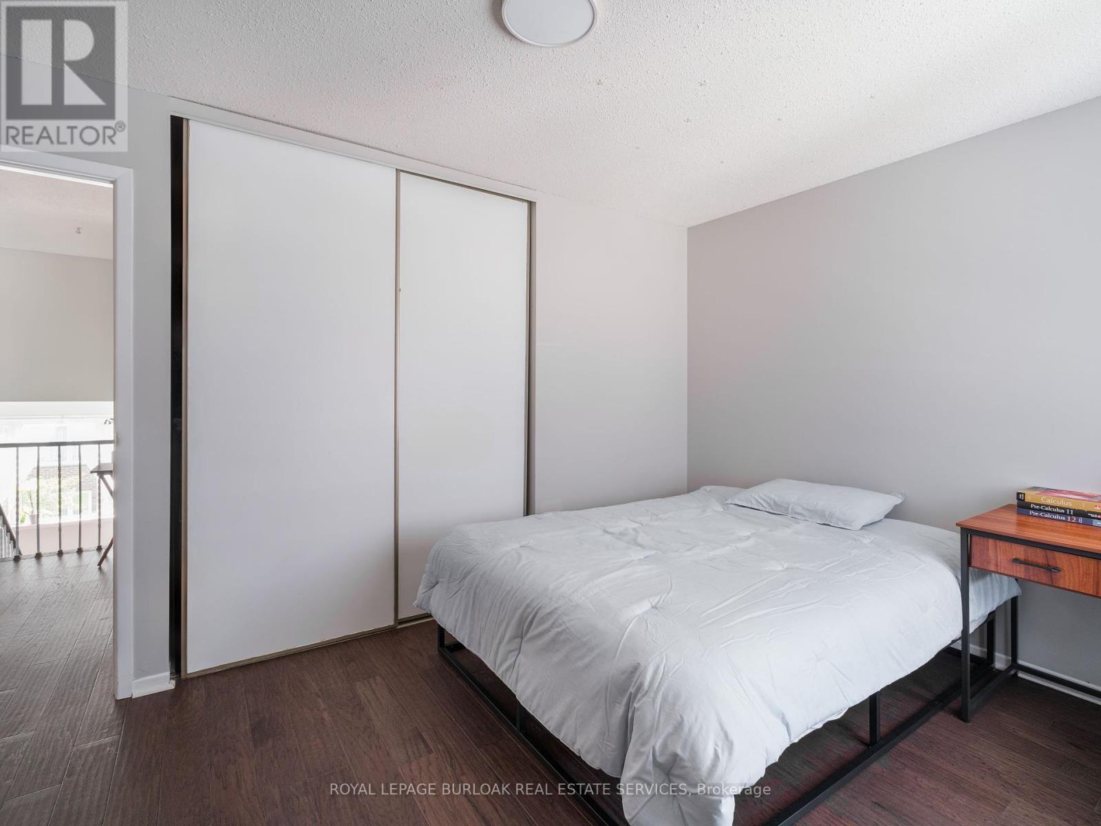 












768 THISTLE DOWN COURT

,
Mississauga,




Ontario
L5C3K6

