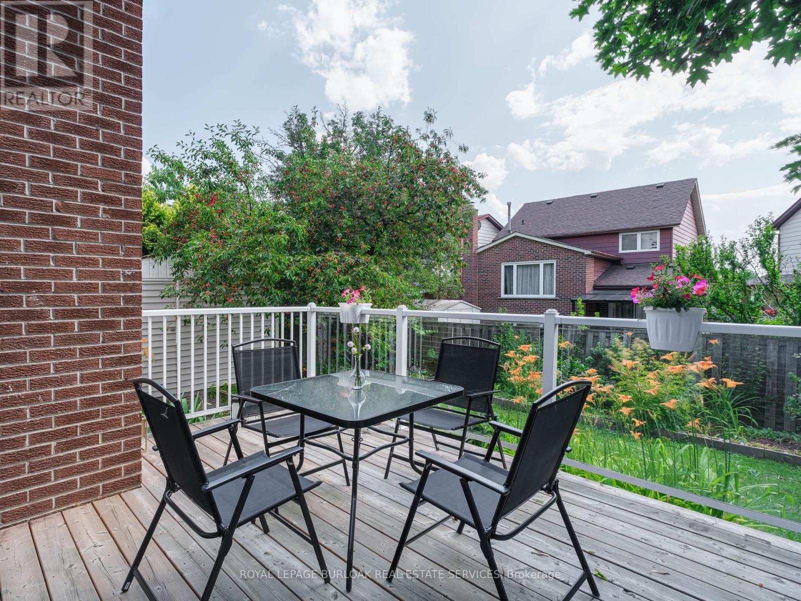 












768 THISTLE DOWN COURT

,
Mississauga,




Ontario
L5C3K6

