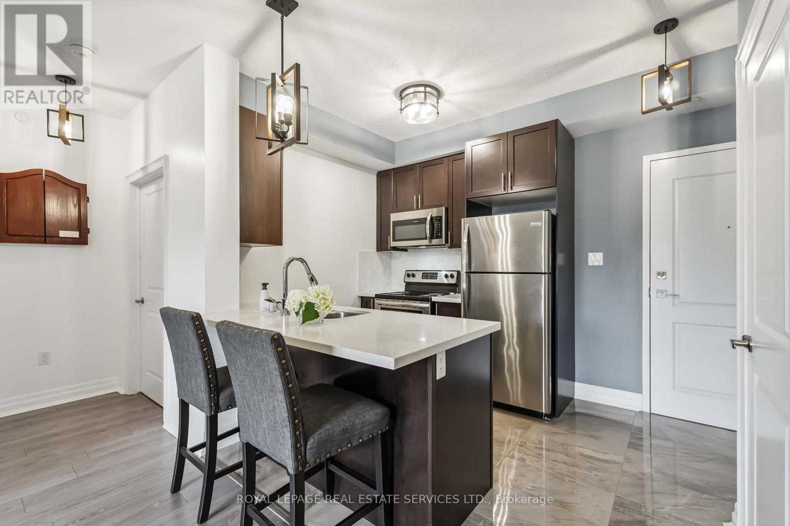 












216 - 101 SHOREVIEW PLACE

,
Hamilton,




Ontario
L8E0K2

