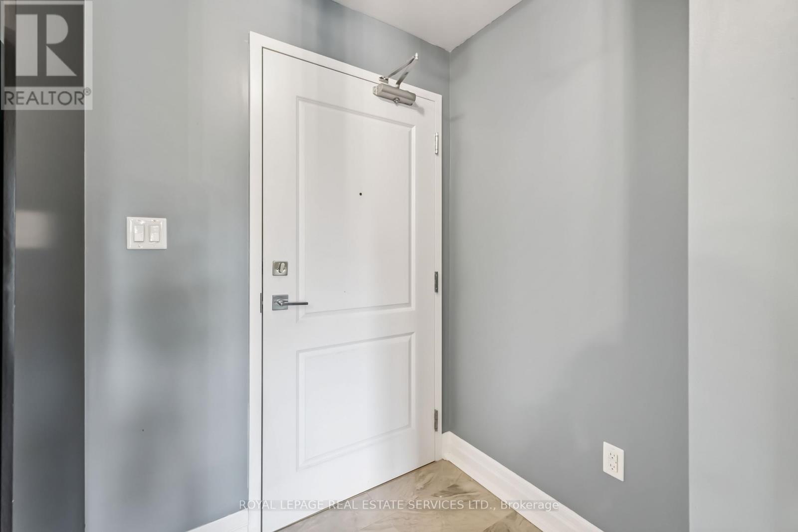












216 - 101 SHOREVIEW PLACE

,
Hamilton,




Ontario
L8E0K2


