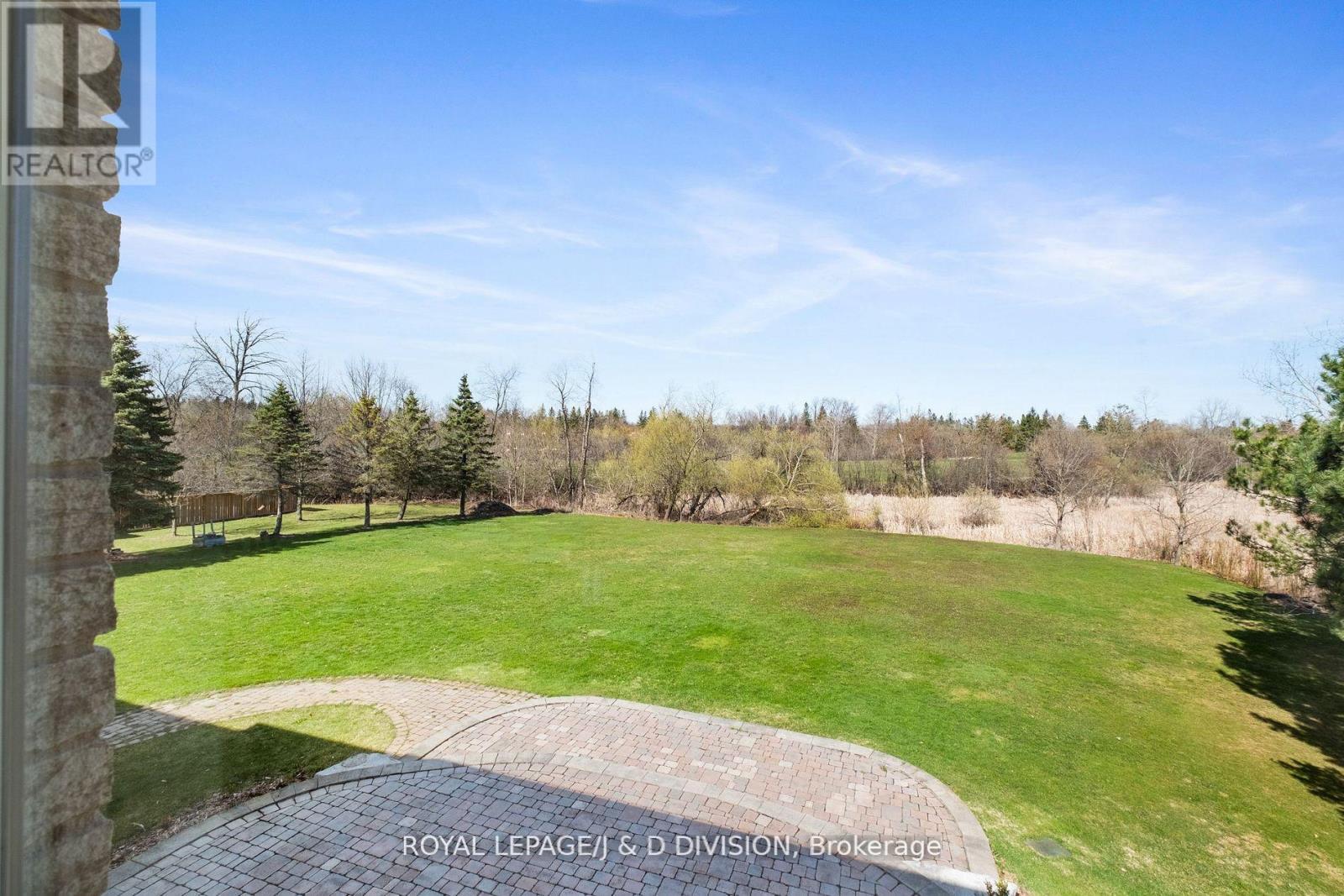 












19 LOGAN COURT

,
Whitchurch-Stouffville,




Ontario
L4A7X5

