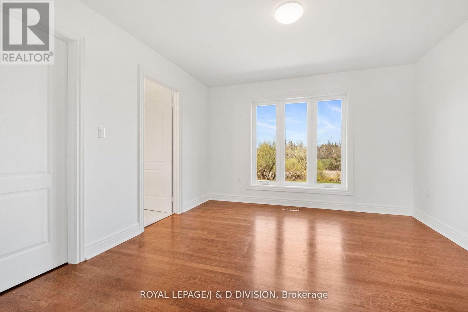 












19 LOGAN COURT

,
Whitchurch-Stouffville,




Ontario
L4A7X5

