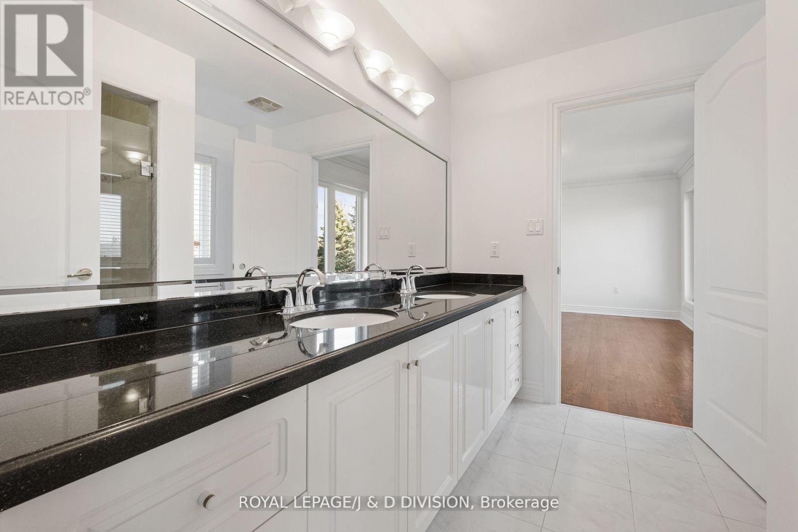 












19 LOGAN COURT

,
Whitchurch-Stouffville,




Ontario
L4A7X5

