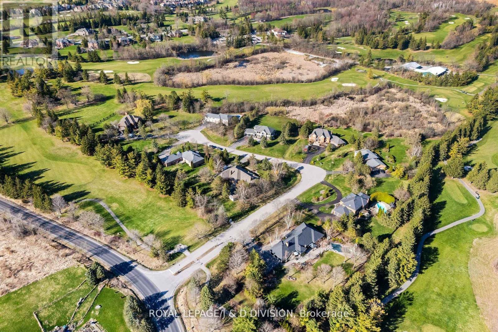 












19 LOGAN COURT

,
Whitchurch-Stouffville,




Ontario
L4A7X5

