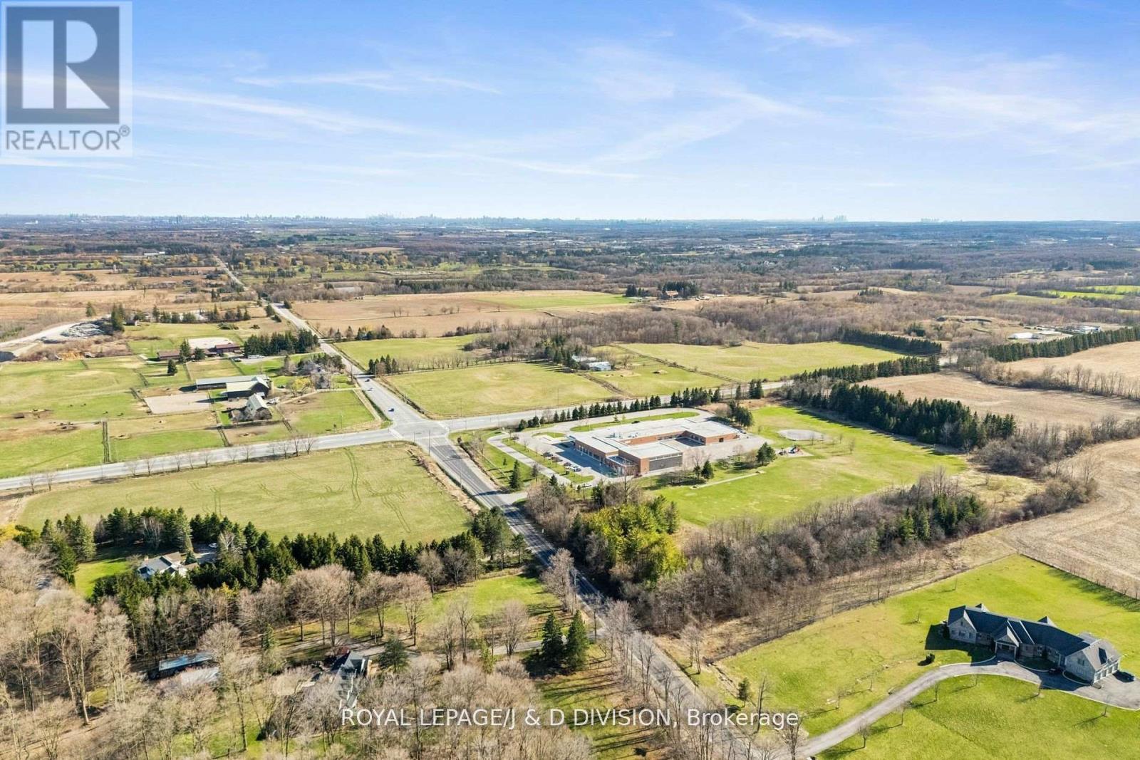 












19 LOGAN COURT

,
Whitchurch-Stouffville,




Ontario
L4A7X5

