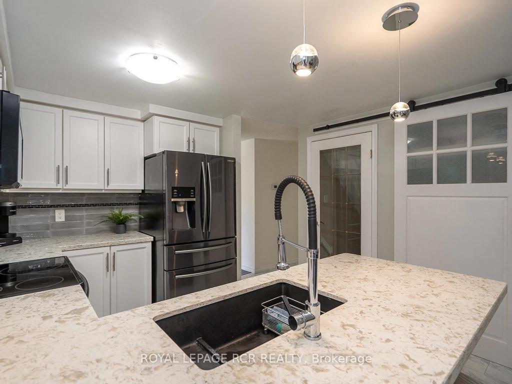 









252


Elmwood

Crescent,
Orangeville,




ON
L9W 4T4

