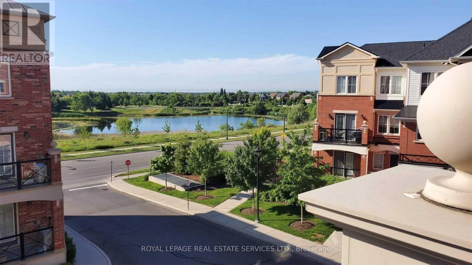 












4 - 47 HAYS BOULEVARD

,
Oakville,




Ontario
L6H0J1

