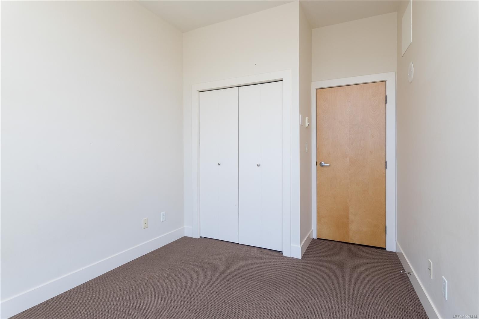 









2745


Veterans Memorial

Pkwy, 728,
Langford,




BC
V8X 5C6

