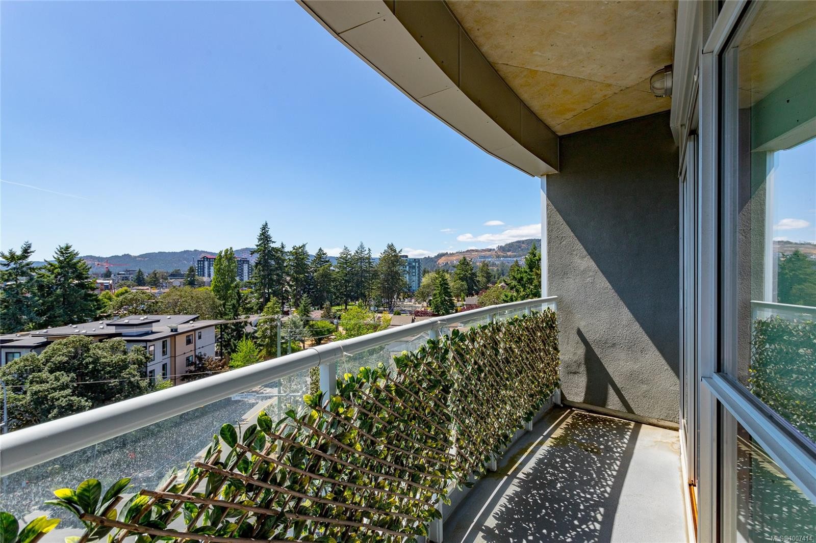 









2745


Veterans Memorial

Pkwy, 728,
Langford,




BC
V8X 5C6

