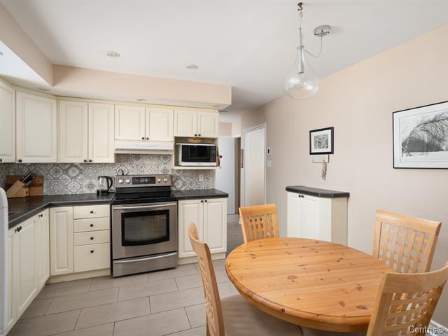 









29


Circle Road

,
Beaconsfield,




QC
H9W5B6

