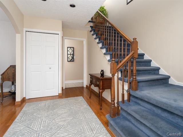 









29


Circle Road

,
Beaconsfield,




QC
H9W5B6

