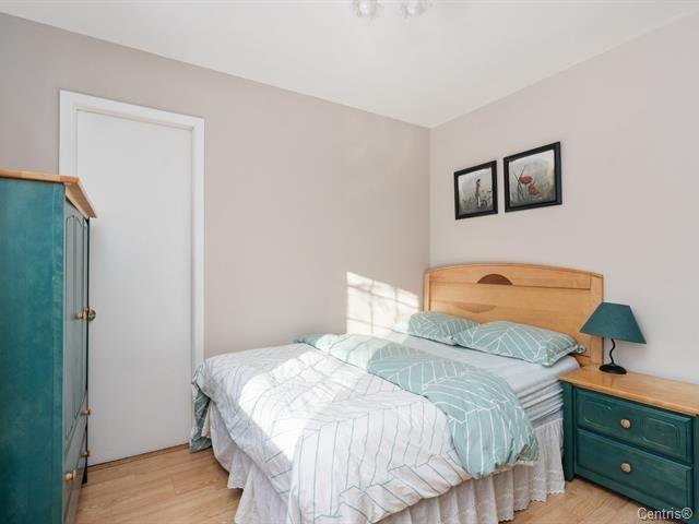 









29


Circle Road

,
Beaconsfield,




QC
H9W5B6

