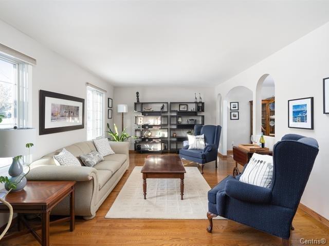 









29


Circle Road

,
Beaconsfield,




QC
H9W5B6

