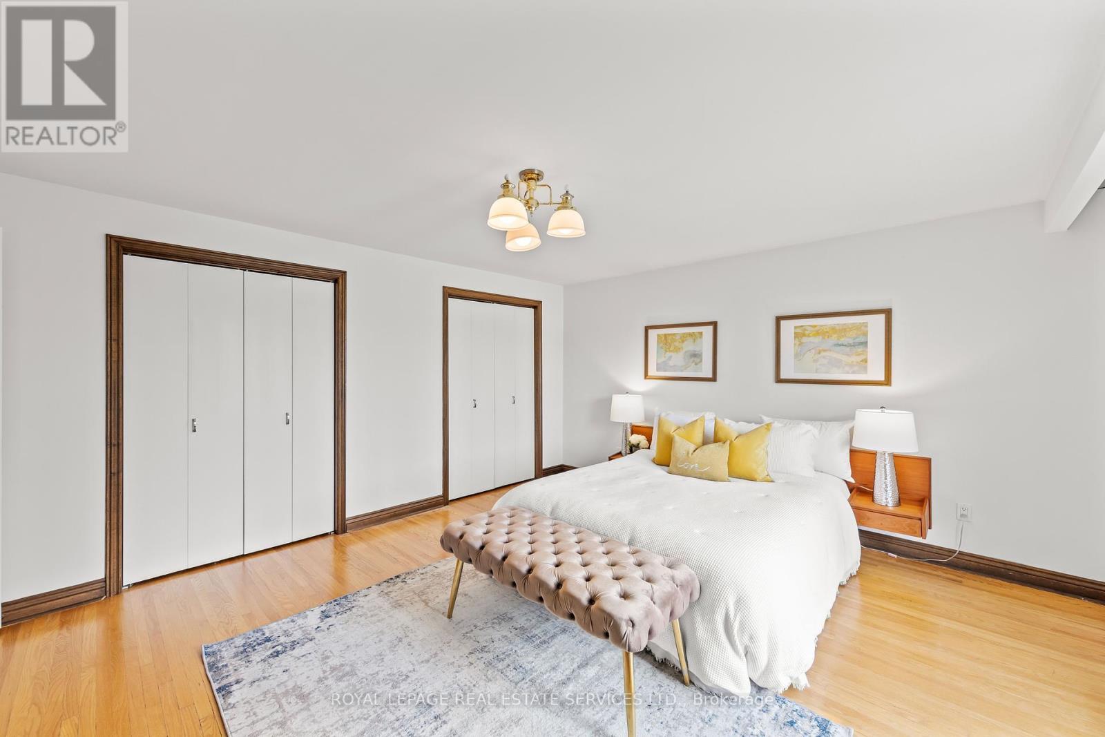 












12 HALIBURTON AVENUE

,
Toronto,




Ontario
M9B4Y2

