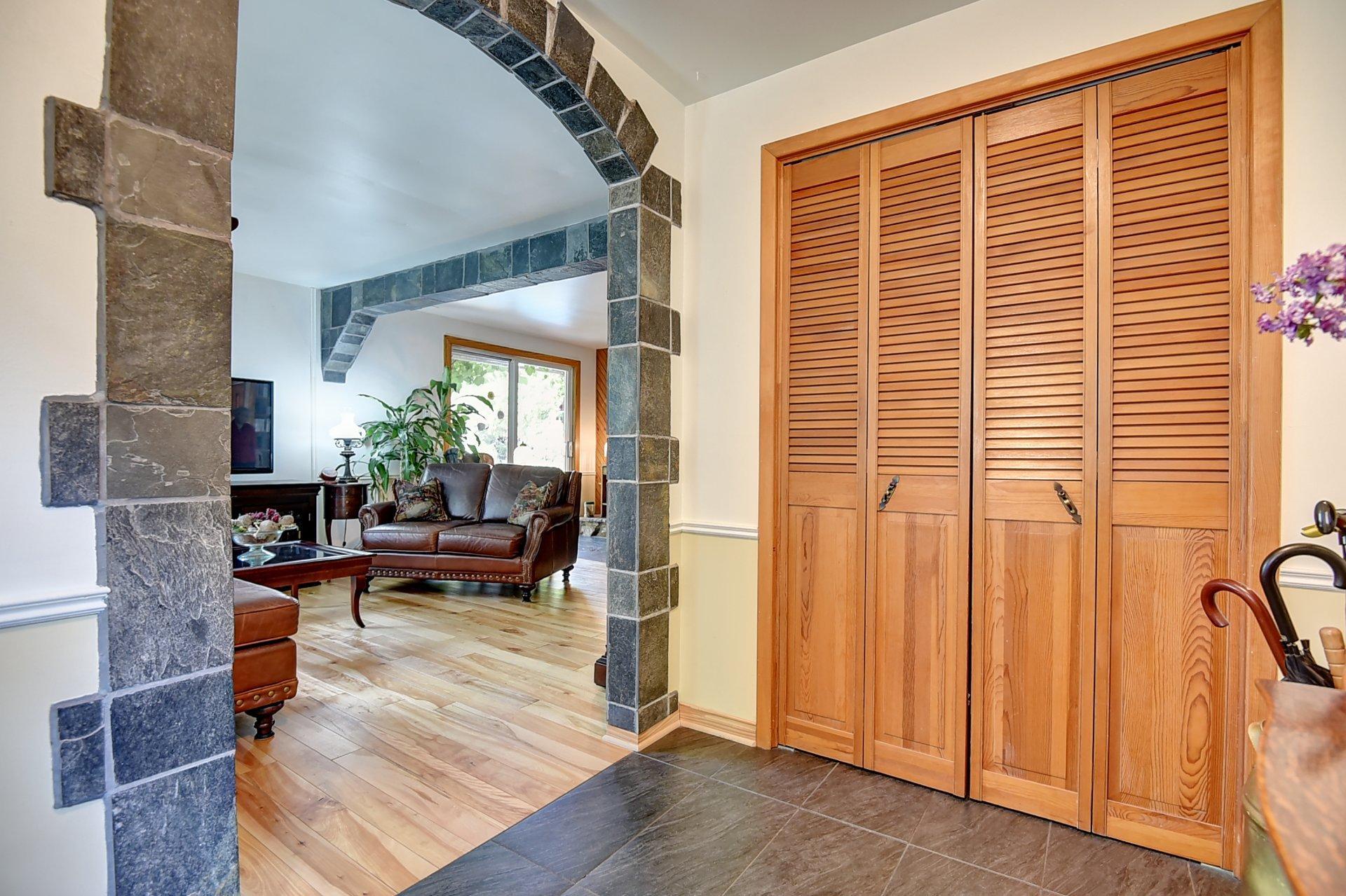 









153


Rue L'Espérance

,
Lavaltrie,




QC
J5T2X1

