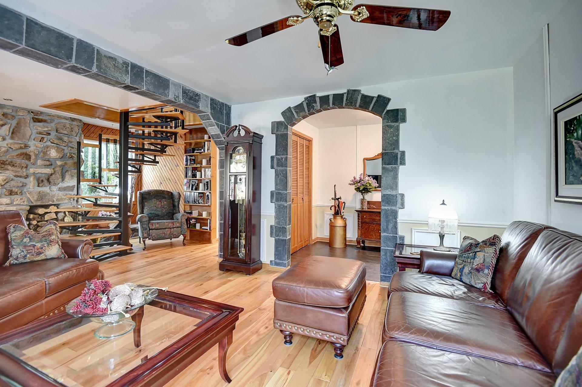 









153


Rue L'Espérance

,
Lavaltrie,




QC
J5T2X1

