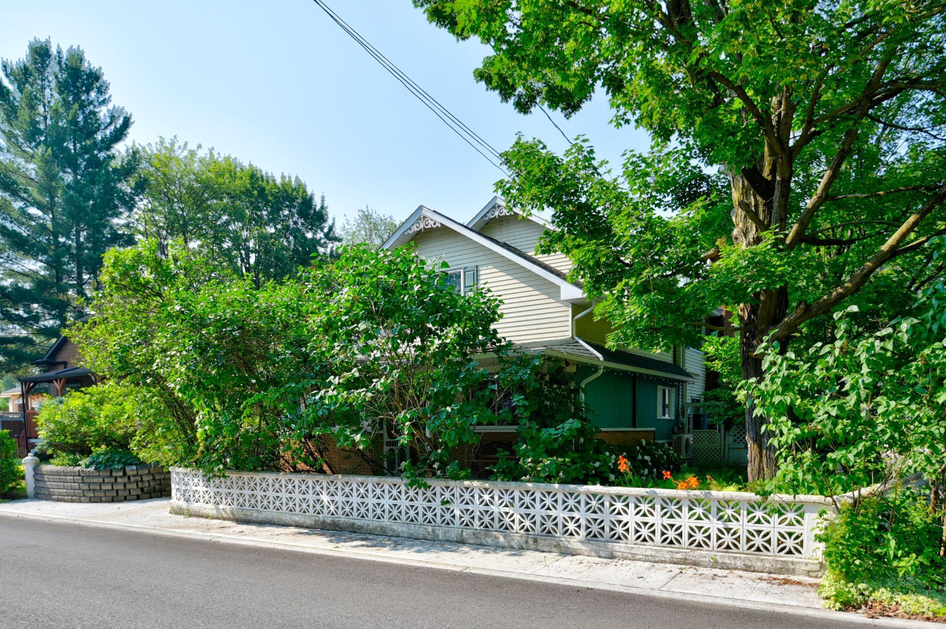 









153


Rue L'Espérance

,
Lavaltrie,




QC
J5T2X1

