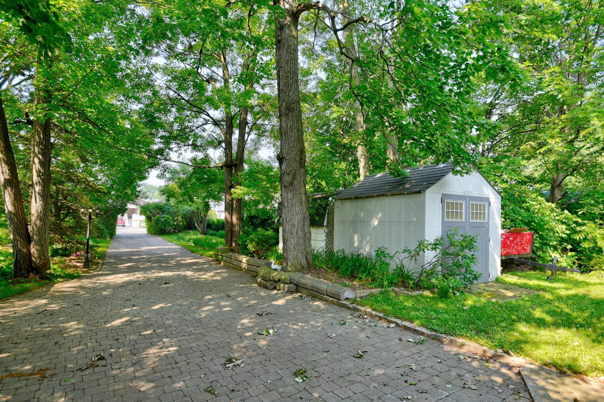 









153


Rue L'Espérance

,
Lavaltrie,




QC
J5T2X1

