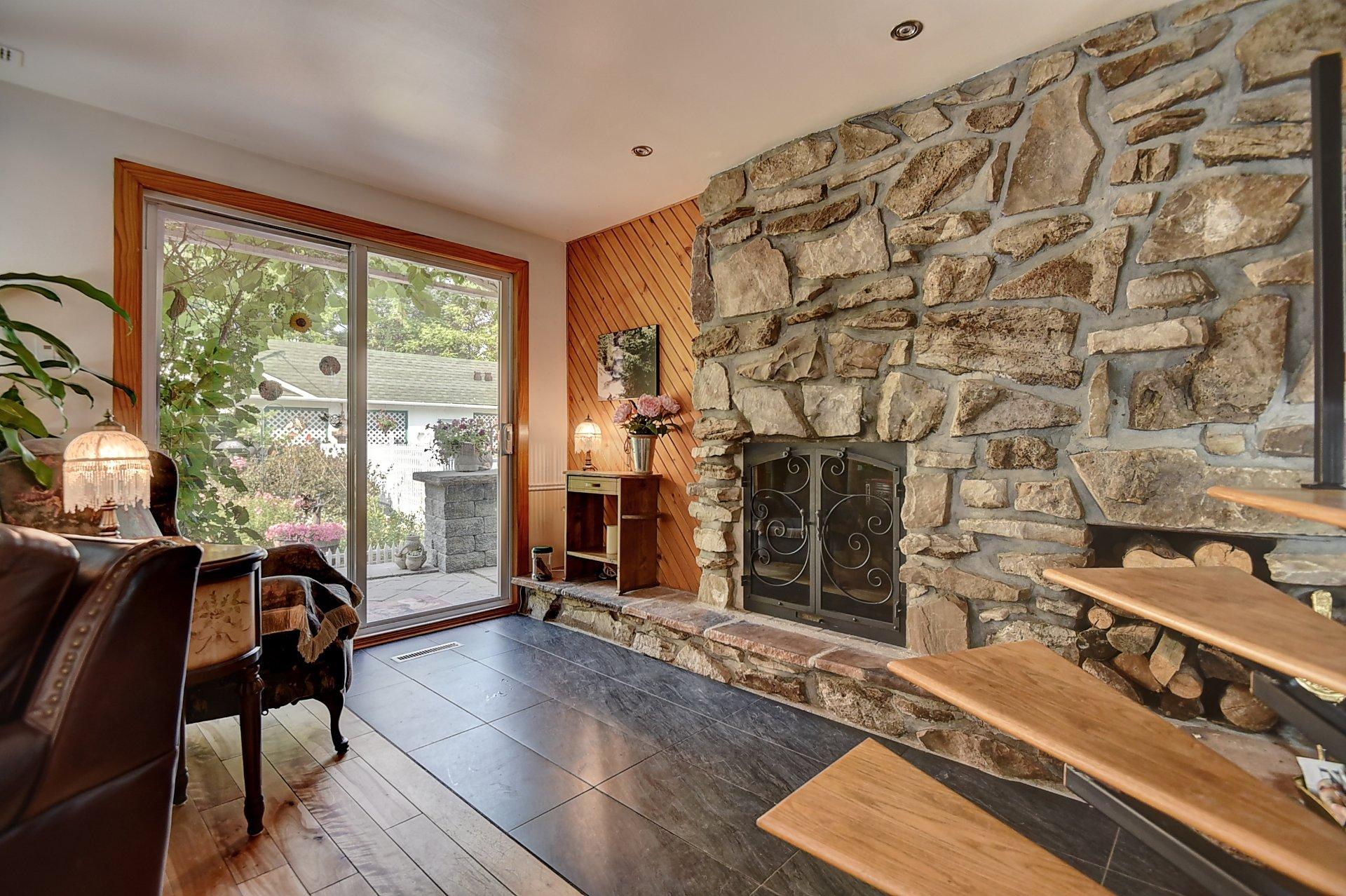 









153


Rue L'Espérance

,
Lavaltrie,




QC
J5T2X1

