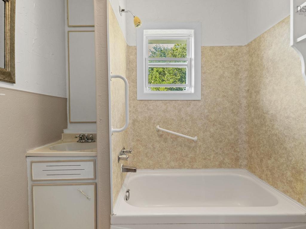












852 Highway 14

,
Upper Vaughan,




NS
B0N 2T0

