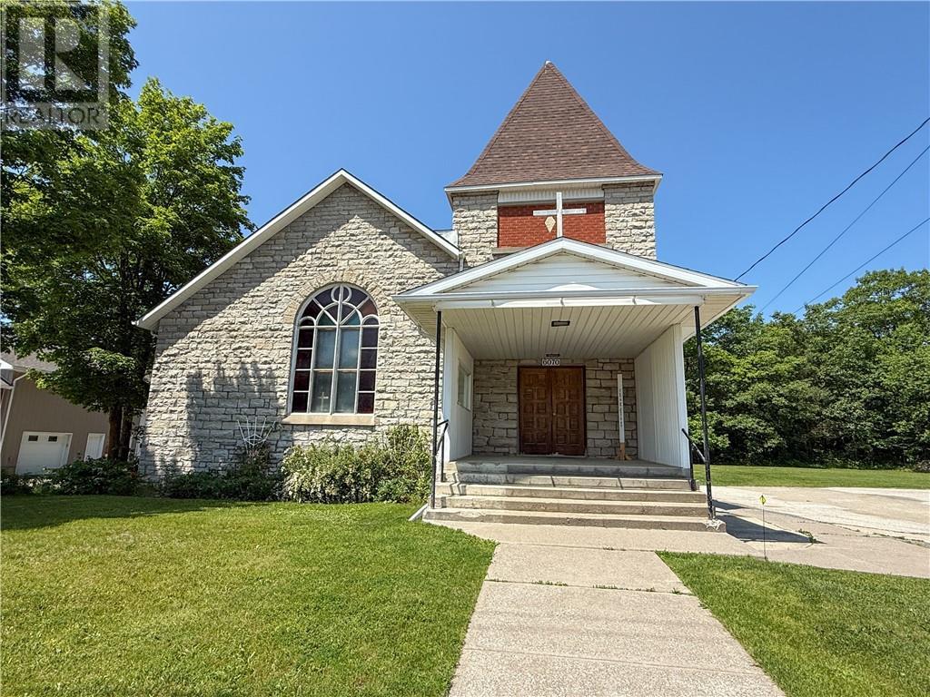 












6070 King Street

,
Mindemoya, Manitoulin Island,




Ontario
P0P1S0

