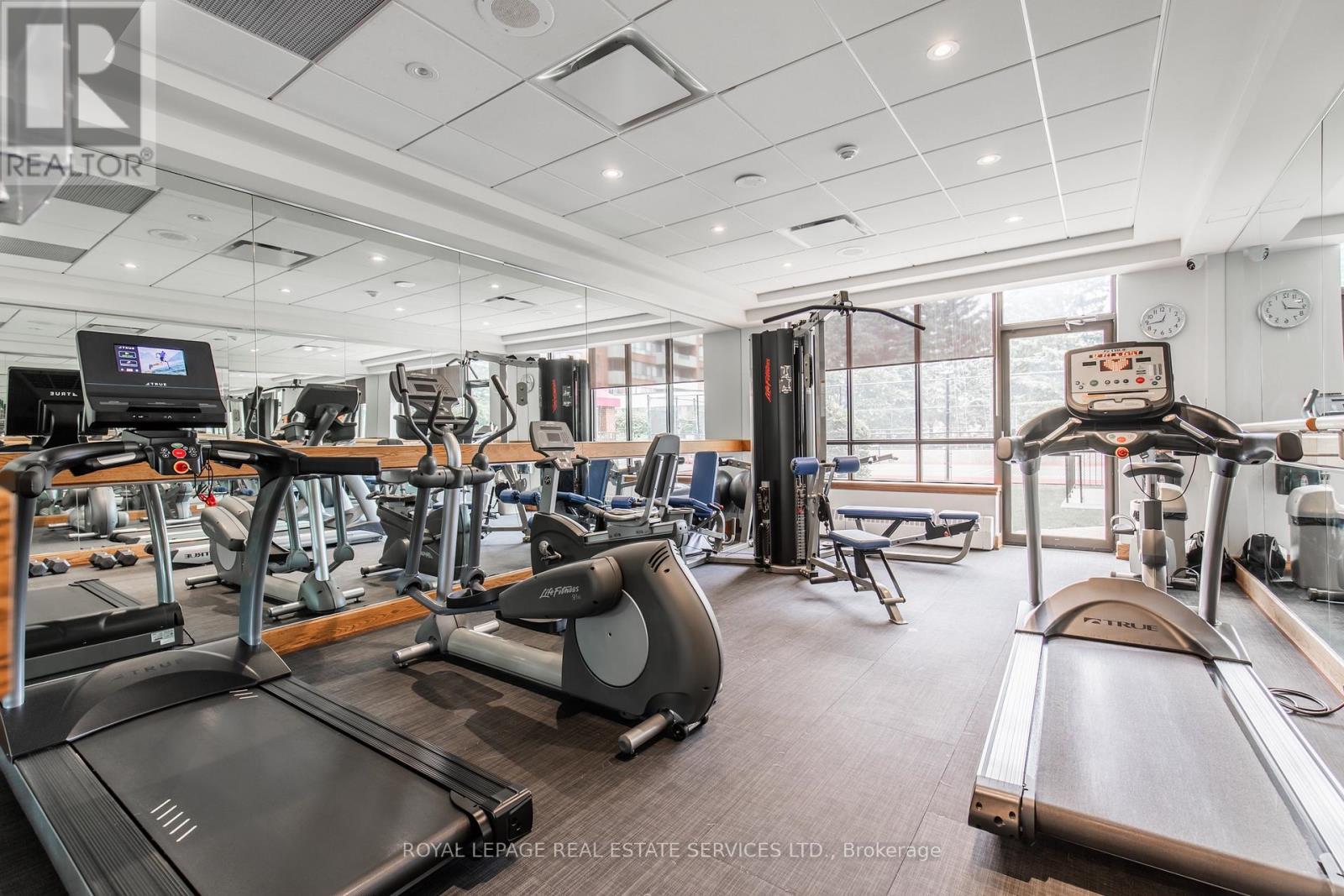 












404 - 100 OBSERVATORY LANE

,
Richmond Hill,




Ontario
L4C1T4

