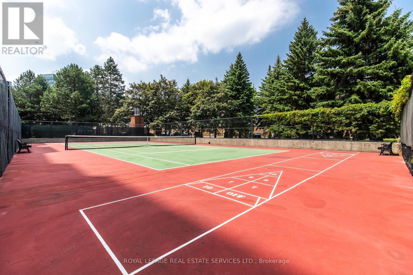 












404 - 100 OBSERVATORY LANE

,
Richmond Hill,




Ontario
L4C1T4


