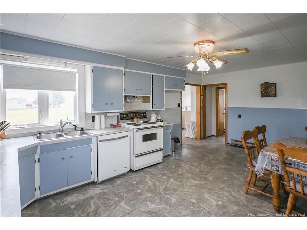 









241


Poirier

RD,
Village-Des-Poirier,




NB
E8N 1N7

