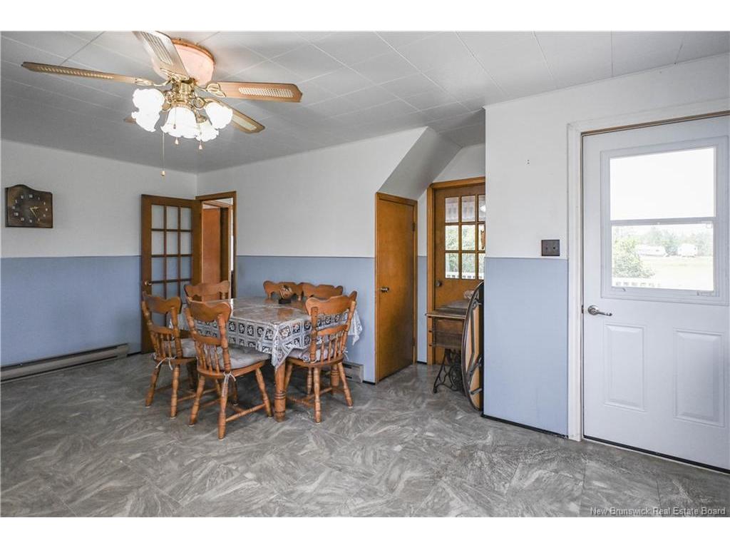 









241


Poirier

RD,
Village-Des-Poirier,




NB
E8N 1N7

