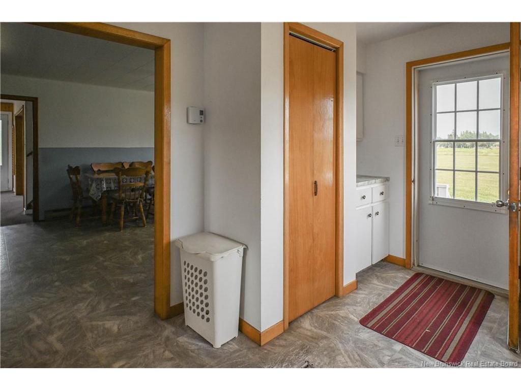 









241


Poirier

RD,
Village-Des-Poirier,




NB
E8N 1N7

