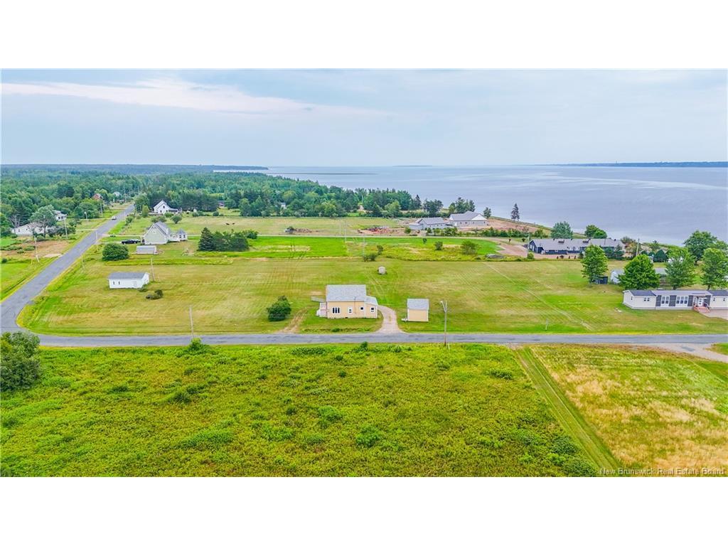 









241


Poirier

RD,
Village-Des-Poirier,




NB
E8N 1N7

