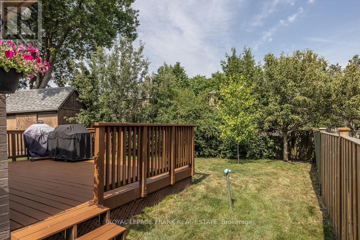 












15 RADFORD DRIVE

,
Ajax (Central West),




Ontario
L1T2H8

