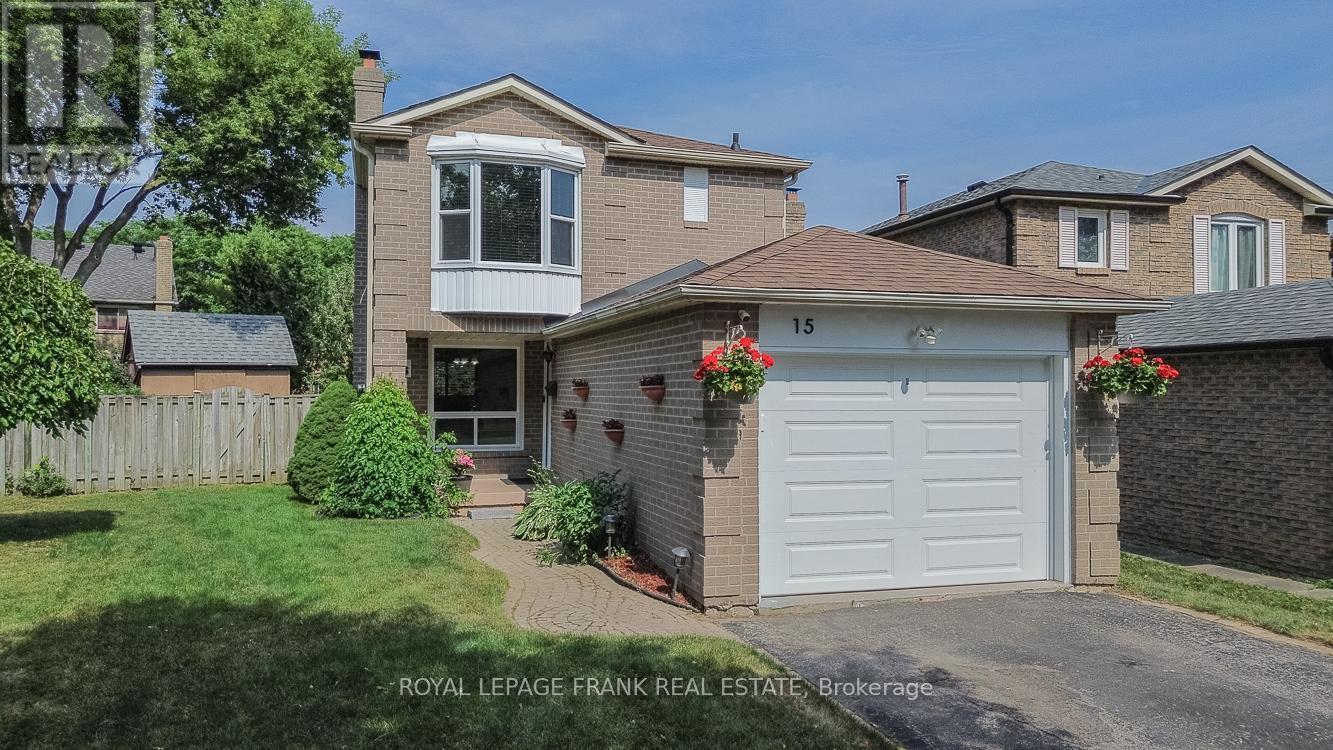 












15 RADFORD DRIVE

,
Ajax (Central West),




Ontario
L1T2H8

