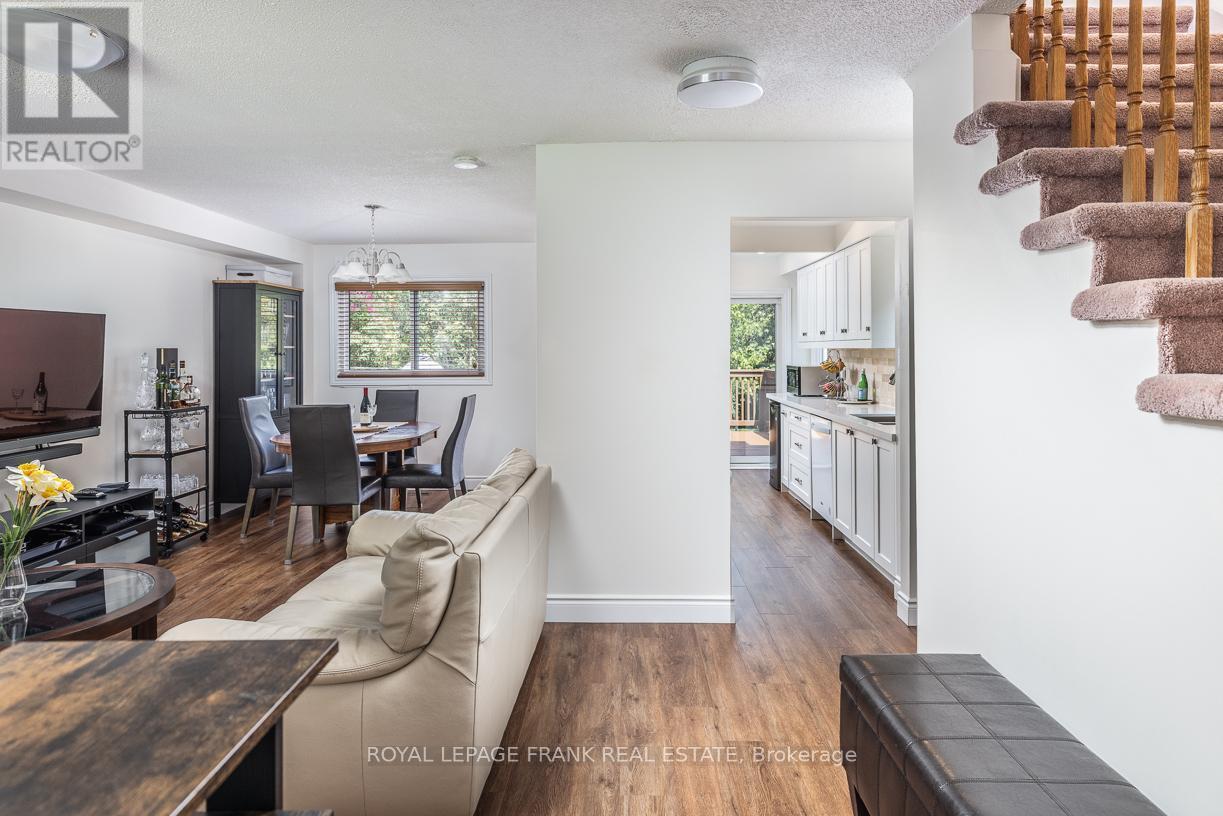 












15 RADFORD DRIVE

,
Ajax (Central West),




Ontario
L1T2H8


