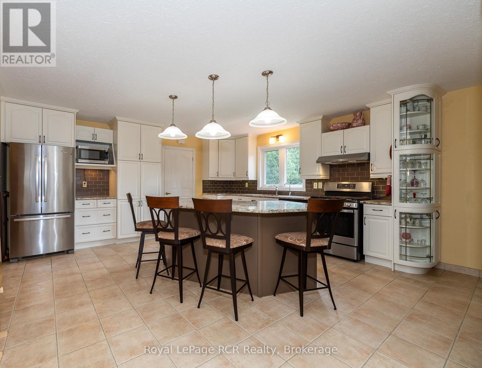 












360422 ROAD 160

,
Grey Highlands,




Ontario
N0C1E0

