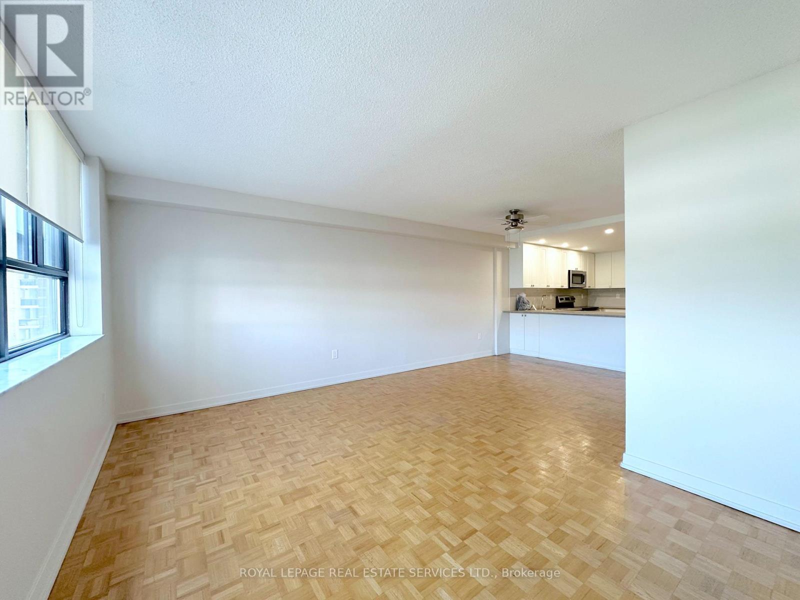 












510 - 190 CLARK BOULEVARD

,
Brampton,




Ontario
L6T4A8

