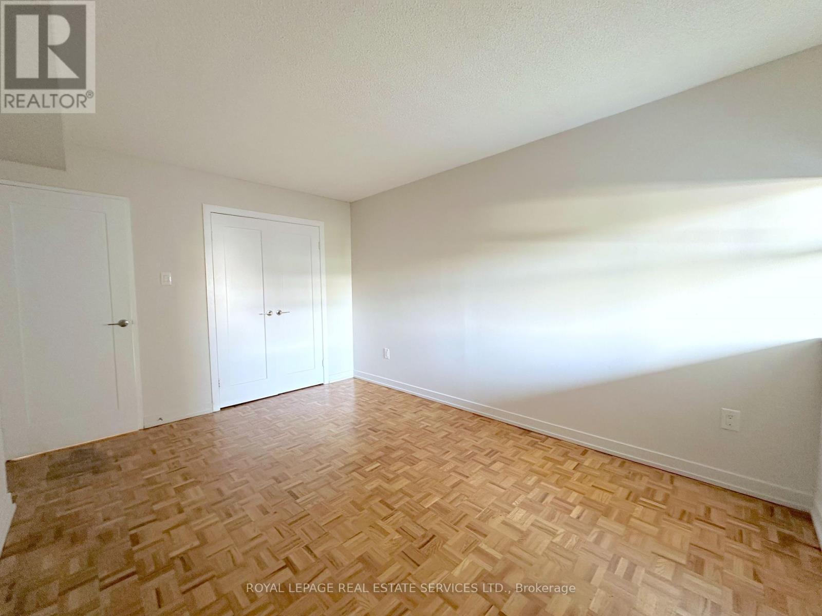 












510 - 190 CLARK BOULEVARD

,
Brampton,




Ontario
L6T4A8


