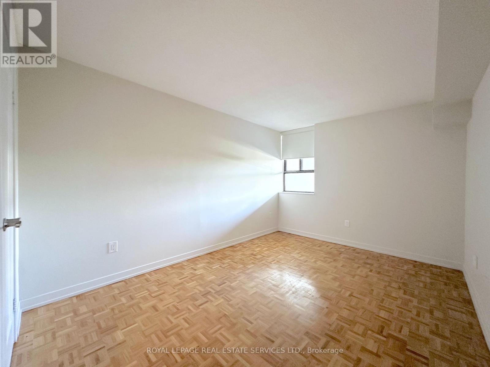 












510 - 190 CLARK BOULEVARD

,
Brampton,




Ontario
L6T4A8

