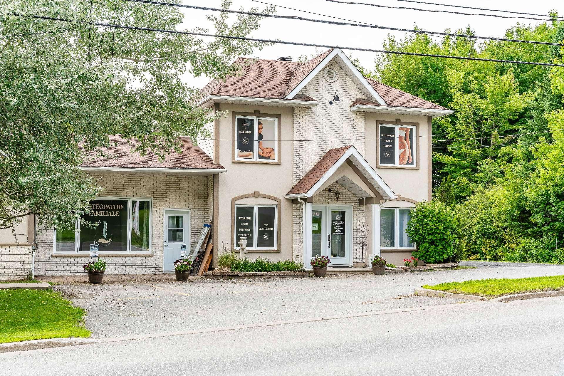 









121


Route 216

,
Stoke,




QC
J0B3G0

