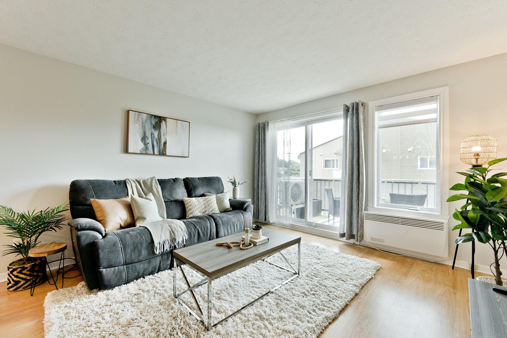 









1045


Rue Merry N.

, 303,
Magog,




QC
J1X2G9

