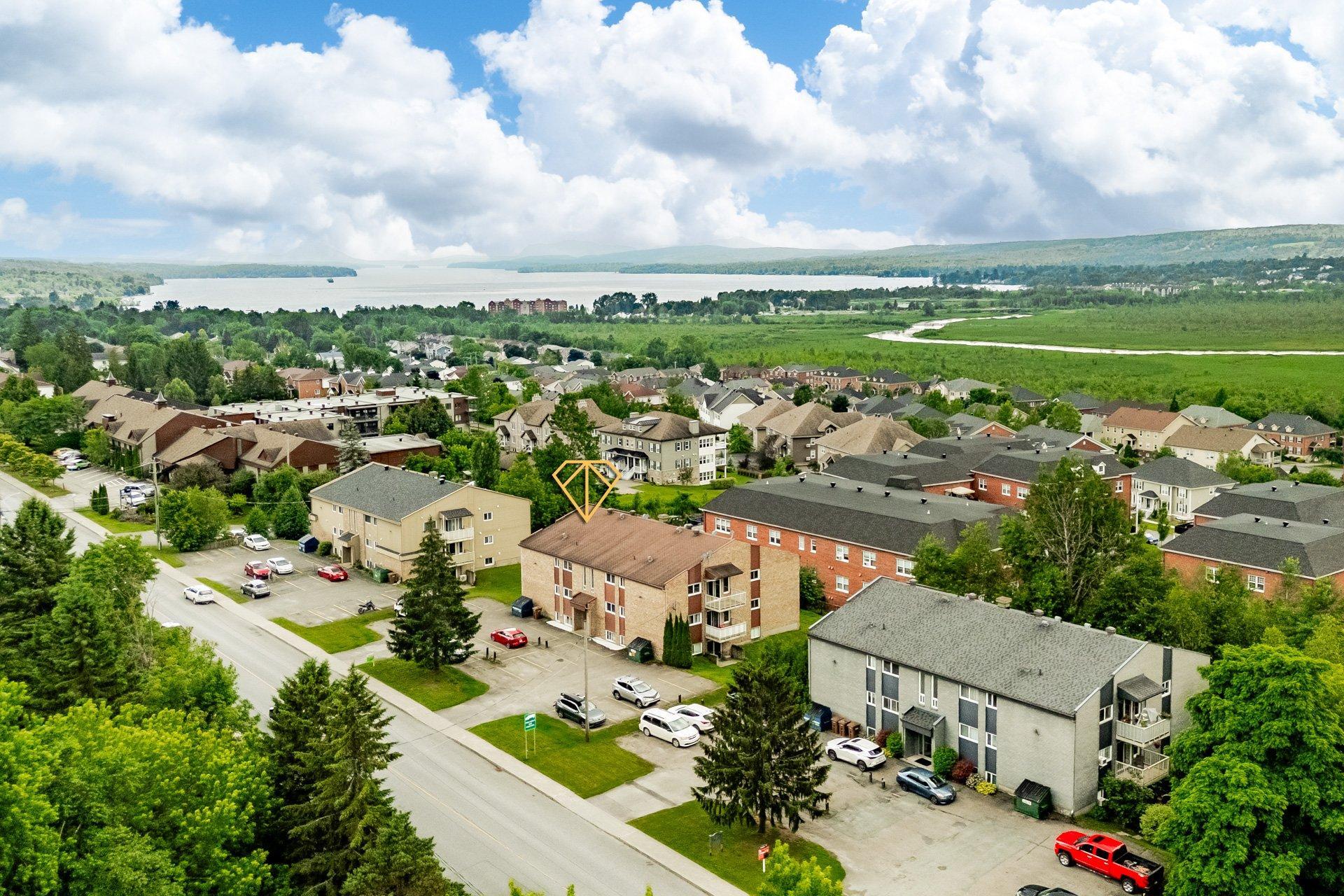 









1045


Rue Merry N.

, 303,
Magog,




QC
J1X2G9

