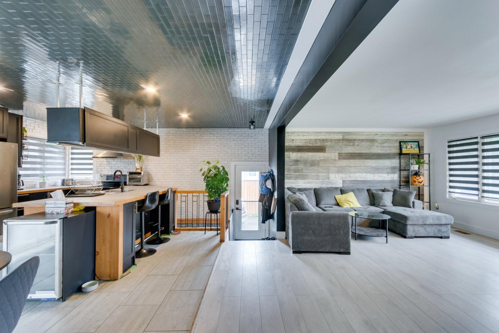 









104


Rue Léger

,
Gatineau (Gatineau),




QC
J8P4H4

