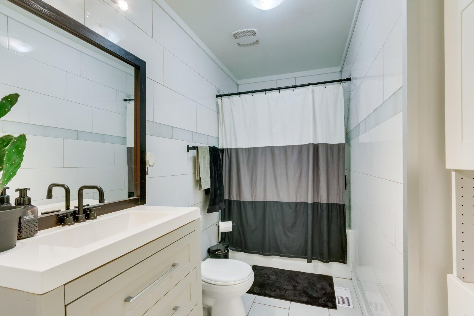 









104


Rue Léger

,
Gatineau (Gatineau),




QC
J8P4H4


