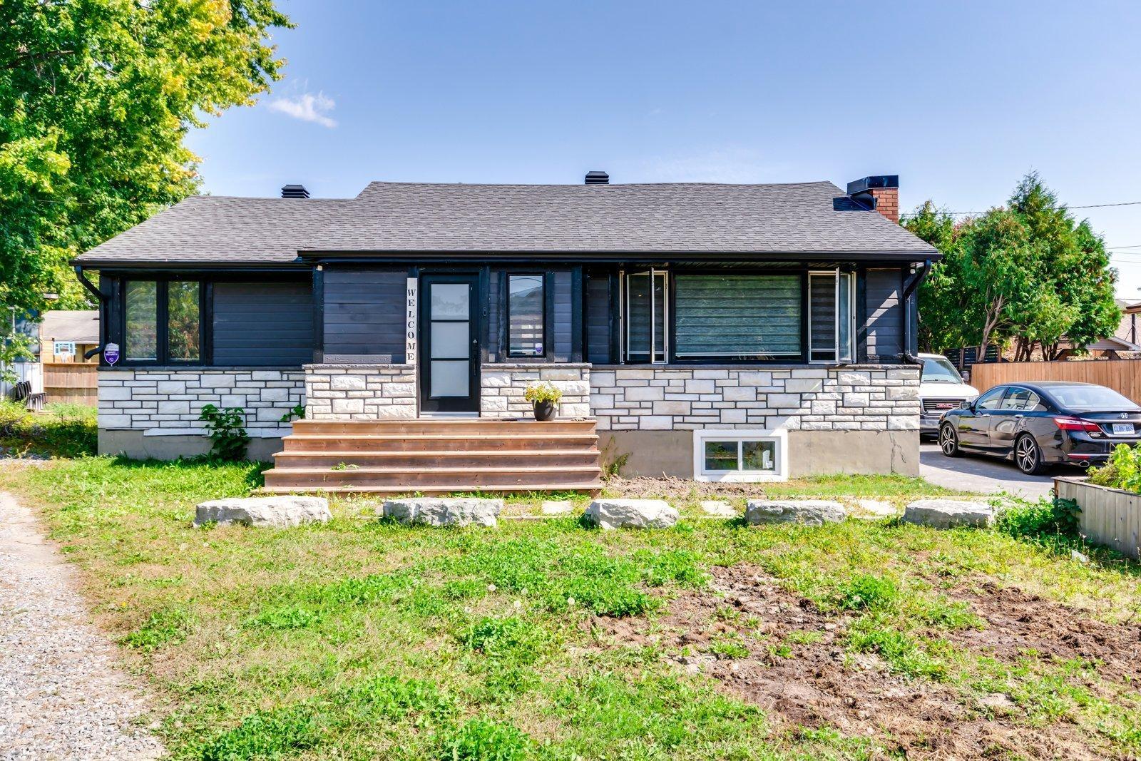 









104


Rue Léger

,
Gatineau (Gatineau),




QC
J8P4H4

