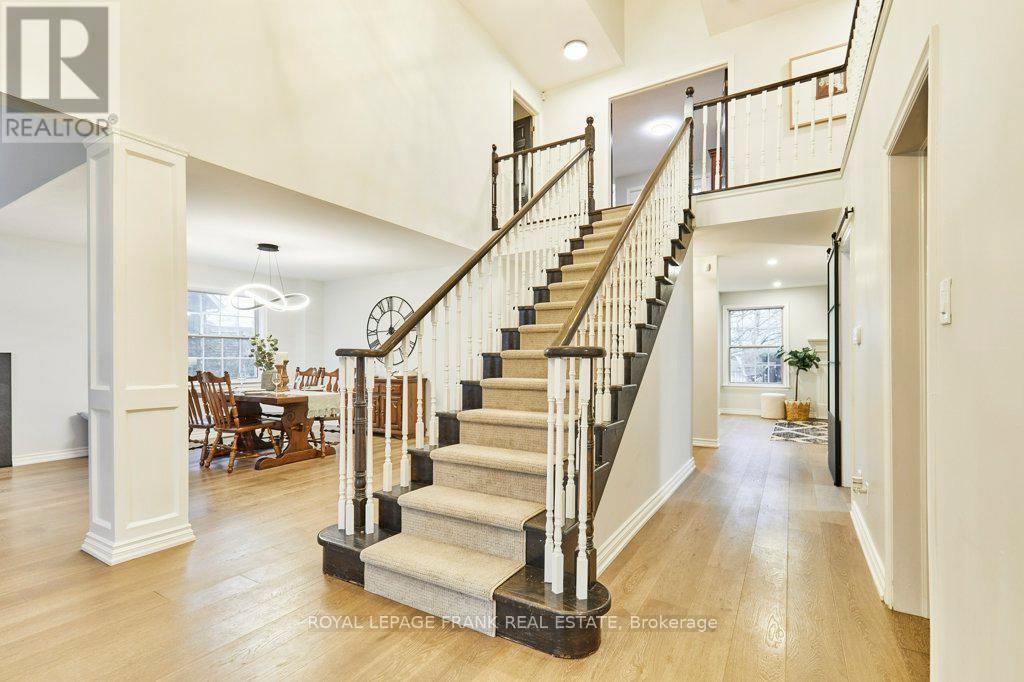 












1645 ACORN LANE

,
Pickering,




Ontario
L1Y1A7


